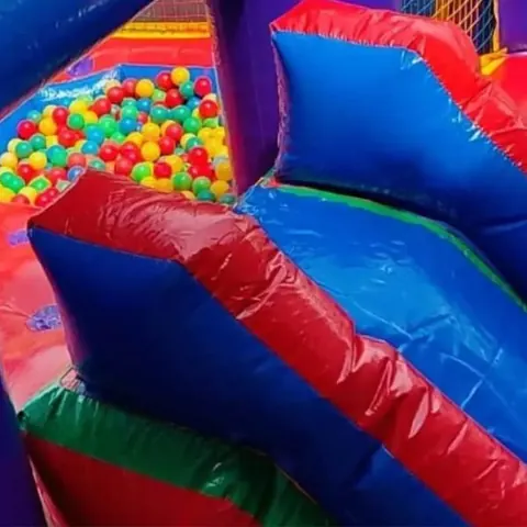 Locação de Multi Park 3 em 1 em Praia Grande
